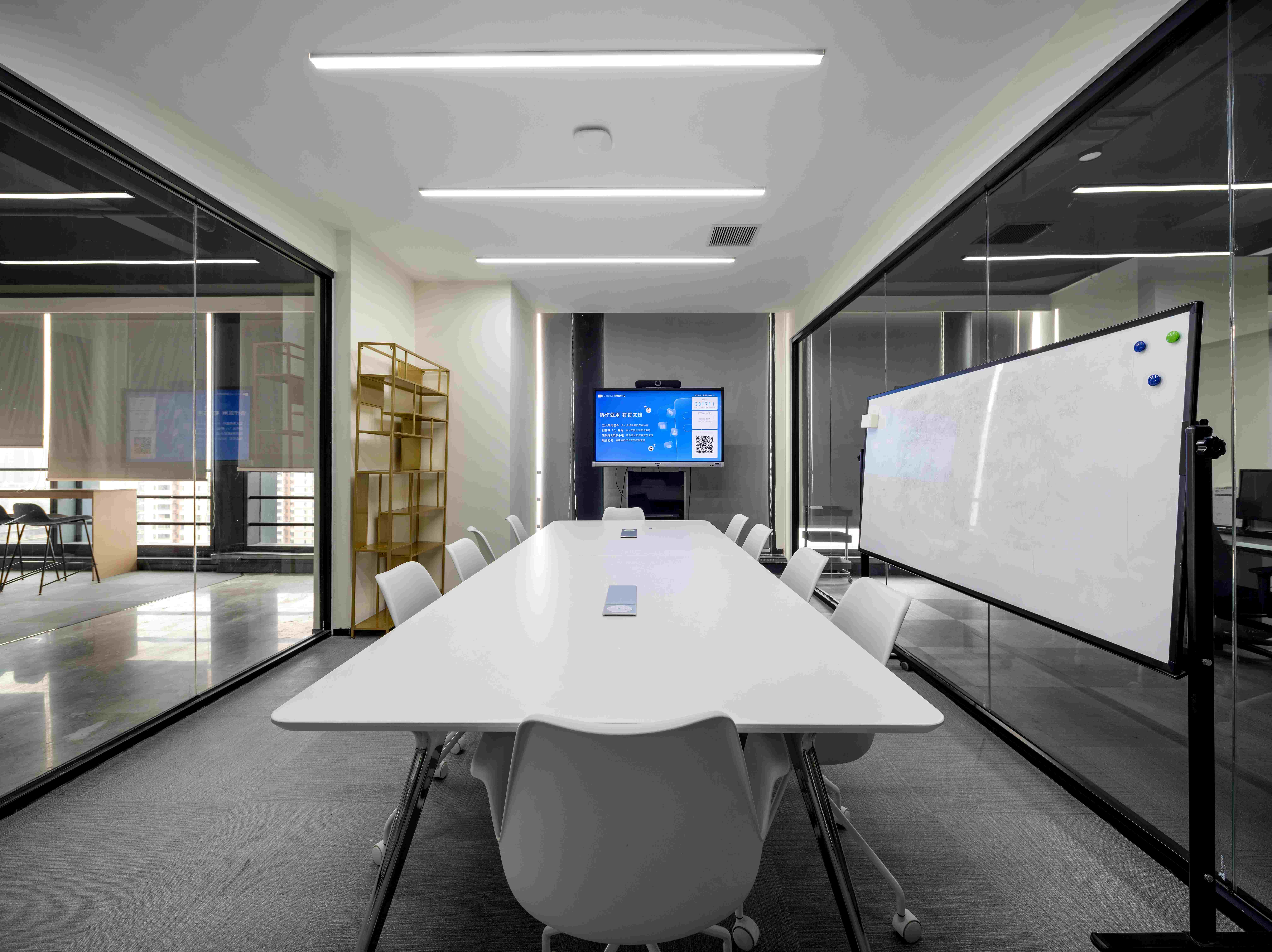 【萬工項目】立升凈水(武漢)辦公室裝修項目完美交付并投入使用(圖9) 【萬工項目】立升凈水(武漢)辦公室裝修項目完美交付并投入使用(圖9)